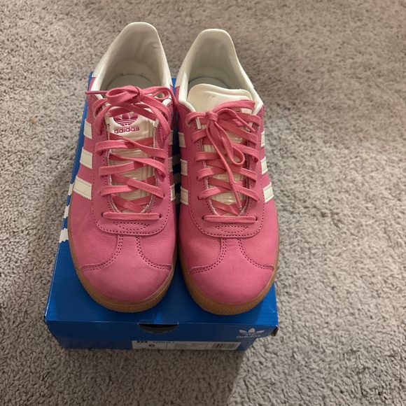 Adidas Gazelle J size 6 - Picture 1 of 6